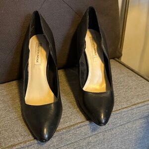 Saks Fifth Avenue Black Pointed Toe Heels